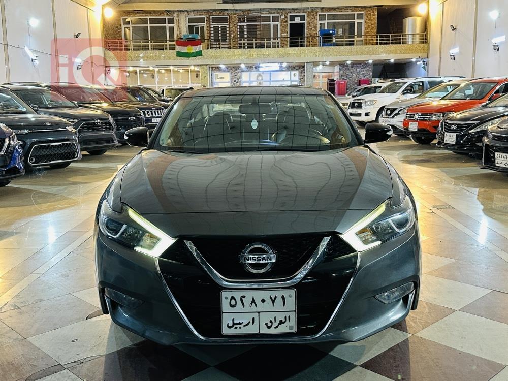 Nissan Maxima